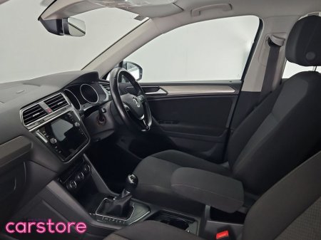 2018 Volkswagen Tiguan - thumbnail 12