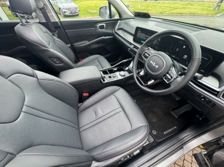 2024 Kia Sorento KIA SORENTO SEM PHEV €55,950 thumbnail