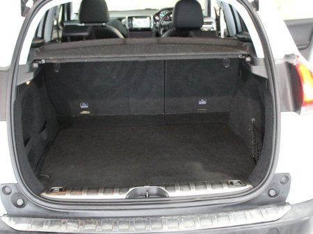 2016 Peugeot 2008 Allure 1.6 Blue HDI 100 4DR €7,499 thumbnail