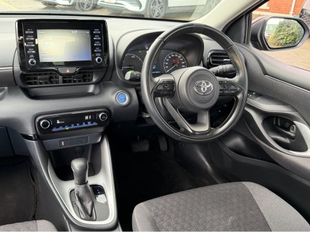 2023 Toyota Yaris 1.5 HYBRID..REAR CAMERA..APPLE CARPLAY €16,900 thumbnail