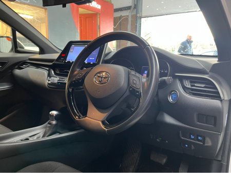 2019 Toyota C-HR - thumbnail 8
