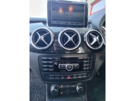 2013 Mercedes-Benz B Class 20136 MERCEDES B-CLASS AUTOMATIC NCT'd €8,990 €8,990 thumbnail