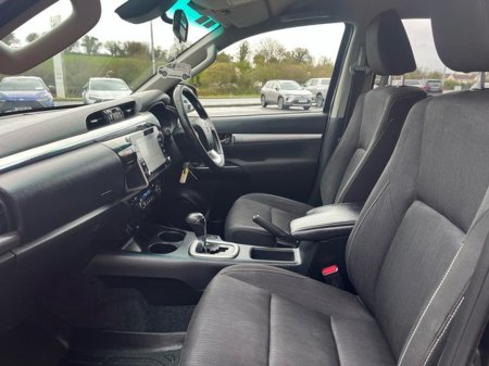 2021 Toyota Hilux - thumbnail 6