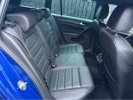 2016 Volkswagen Golf R VARIANT ABA-AUCJXF €24,995 thumbnail