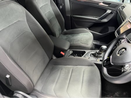 2019 Volkswagen Tiguan - thumbnail 12