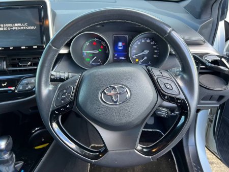 2019 Toyota C-HR - thumbnail 4