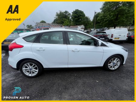 2015 Ford Focus - thumbnail 8