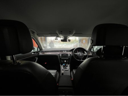 2017 Volkswagen Passat - thumbnail 15