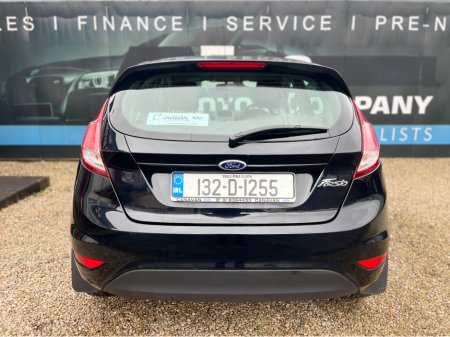 2013 Ford Fiesta - thumbnail 5