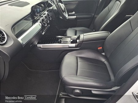 2023 Mercedes-Benz GLB - thumbnail 10