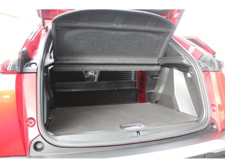 2022 Peugeot 2008 - thumbnail 8