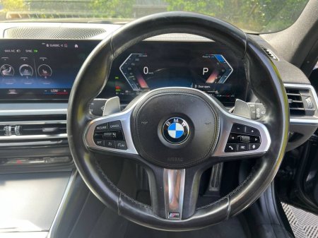 2023 BMW 3 Series - photo 3