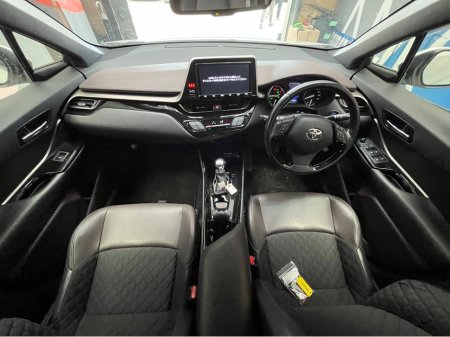 2019 Toyota C-HR - thumbnail 16