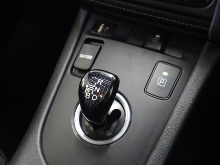 2016 Toyota Auris *105* 1.8 HYBRID LUNA 4DR AUTO €12,900 thumbnail