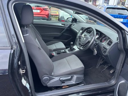 2017 Volkswagen Golf TRENDLINE 1.6 TDI MANUAL 5SPEED 90 3DR €8,950