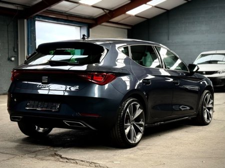 2020 SEAT Leon FR DSG // UPGRADED LIP KIT // PLUG IN HYBRID // 12 MONTH WARRANTY // €19,950 thumbnail