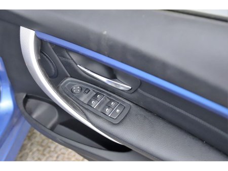 2017 BMW 3 Series 330E M SPORT F30 *BLACK LEATHER*HUP*SAT NAV* thumbnail