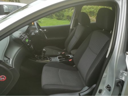 2017 Nissan Pulsar - thumbnail 18