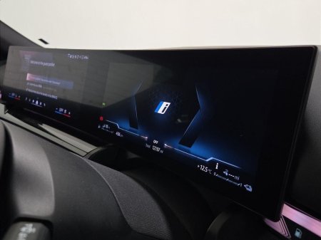 2025 BMW 5 Series - thumbnail 19