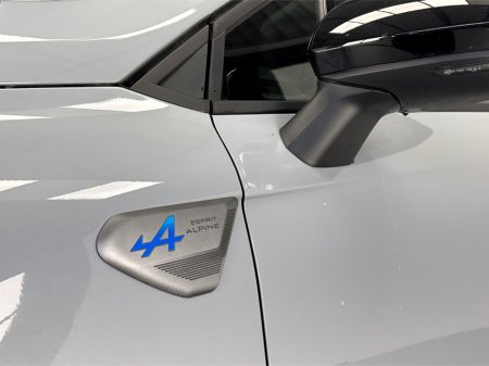 2025 Renault Clio ESPRIT ALPINE TCE90**HEATED MULTIFUNCTIONAL STEERING WHEEL**HEATED HALF LEATHER SPORT SEATS**DIGITAL DASH**TOUCH SCREEN APPLE CAR PLAY**DRIVE MODES**17" BLACK ALLOYS**ISOFIX**FINANCE AVAILABLE thumbnail