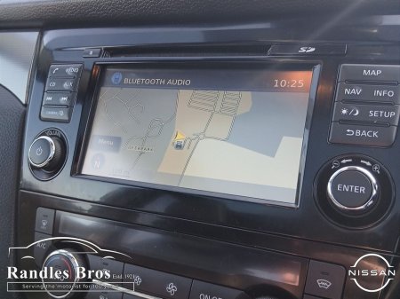 2018 Nissan Qashqai - thumbnail 16