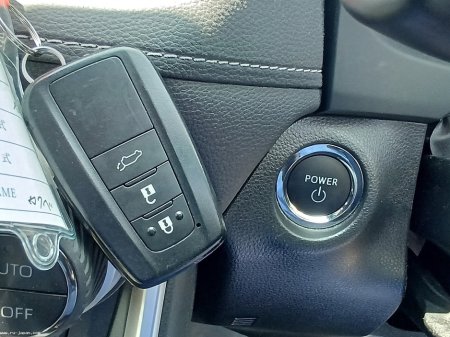 2023 Toyota Rav4 2.5 PHEV AWD-i Sol €41,999 thumbnail