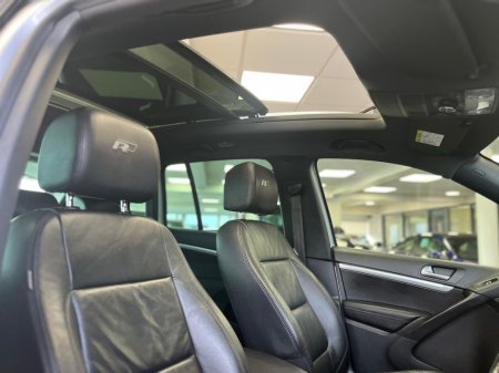 2016 Volkswagen Tiguan EDITION-R 2.0 TDI 150HP MANUAL 6SPEED FWD 5DR €14,900 thumbnail