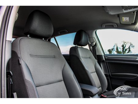 2018 Volkswagen Golf - thumbnail 12