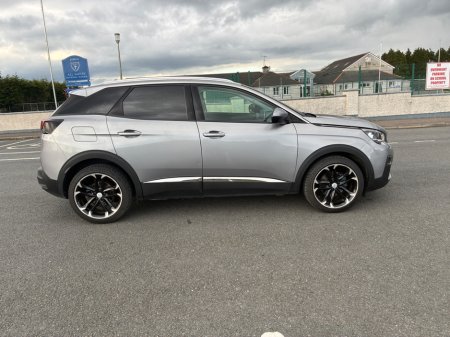 2019 Peugeot 3008 - thumbnail 4