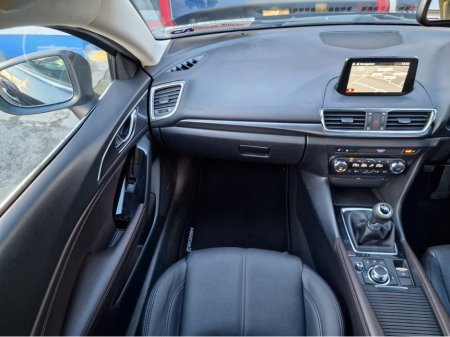 2016 Mazda Mazda3 PETROL-SPORT NAV-LOW MILES-NEW NCT €10,950 thumbnail