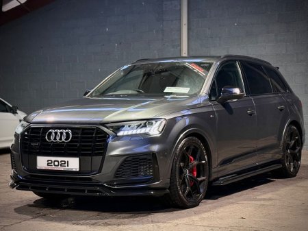 2021 Audi Q7 TFSI E QUATTRO *S-LINE BLACK EDITION* // HUGE SPEC // 12 MONTH WARRANTY // SAME DAY FINANCE // €59,950 thumbnail