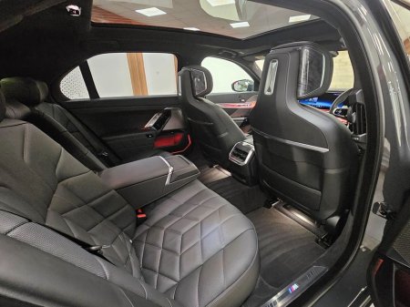 2023 BMW 7 Series - thumbnail 14
