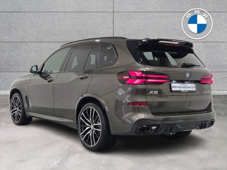 2026 BMW X5 xDrive50e M Sport thumbnail