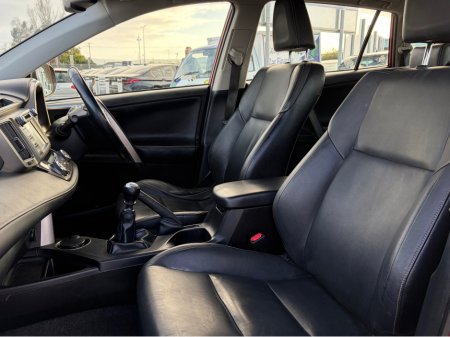 2015 Toyota Rav4 - thumbnail 8