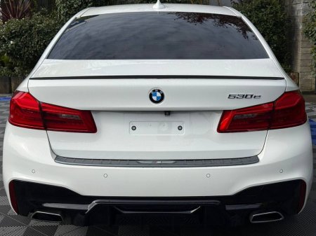 2018 BMW 5 Series - thumbnail 19