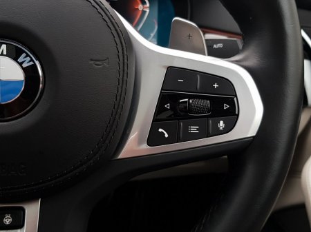 2023 BMW 5 Series 520d M Sport thumbnail