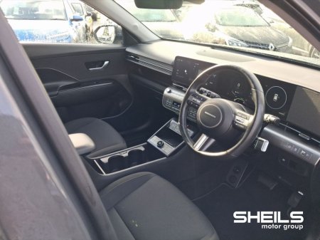 2024 Hyundai Kona 1.6 HYBRID Elegance Auto €32,950 thumbnail