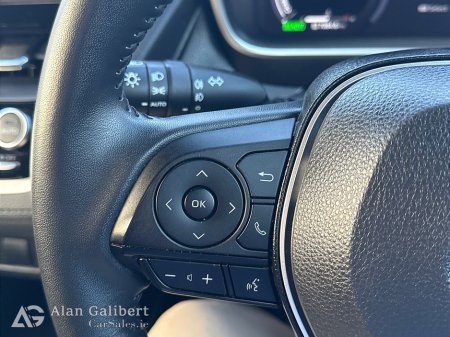 2023 Toyota Corolla Cross 1.8 Petrol HYBRID LUNA €138 PW €28,995 thumbnail