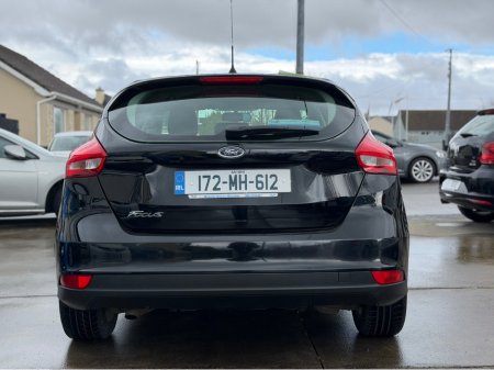 2017 Ford Focus - thumbnail 7