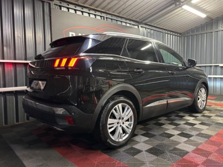 2017 Peugeot 3008 - thumbnail 5