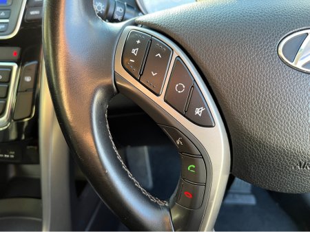 2015 Hyundai i30 - thumbnail 19