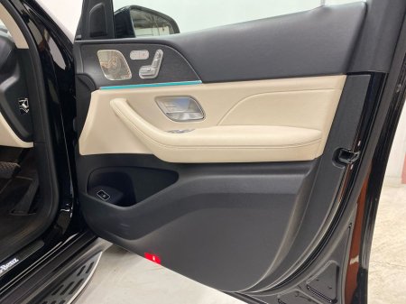 2023 Mercedes-Benz GLE Class GLE 350 de 4Matic | Premium Plus | Sunroof | Heated Seats | Night Package €82,950 thumbnail