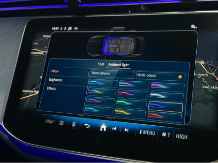 2025 Mercedes-Benz AMG E 53 PREMIUM PLUS E-HYBRID 4MATIC €109,950 thumbnail