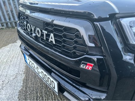 2023 Toyota Hilux GR Sport 2.4 Automatic double cab €41,995 thumbnail