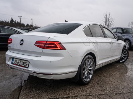 2019 Volkswagen Passat 2019 VW Passat Highline Auto/High spec/1yr warrant €25,888 thumbnail