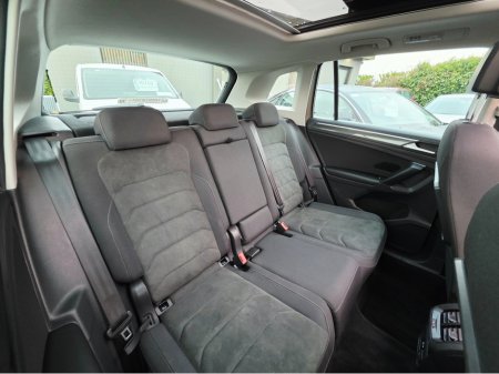 2019 Volkswagen Tiguan HIGHLINE 150BHP ONLY 60,000KM €25,950 thumbnail