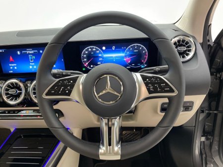 2026 Mercedes-Benz GLA Class - thumbnail 13