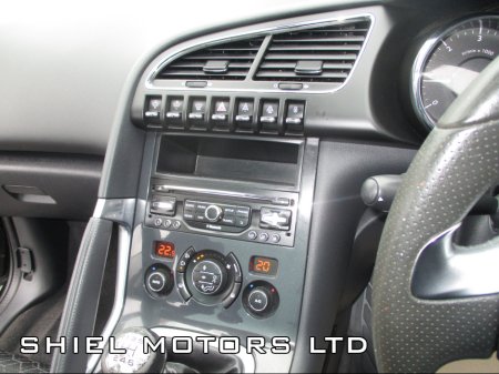 2014 Peugeot 3008 - thumbnail 20