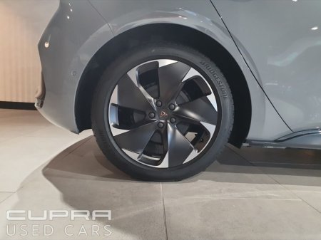 2025 Cupra Born e-Boost 59kWh 231hp €32,945