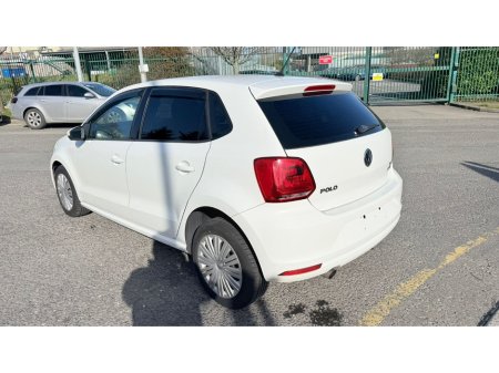 2015 Volkswagen Polo - thumbnail 3